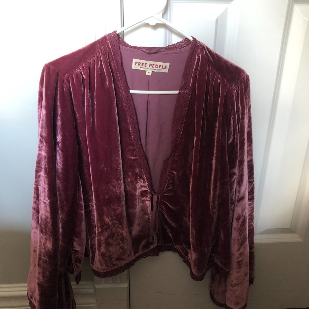 Free People Velvet Bed Jacket 70s Bell Sleeve - Picture 3 of 4